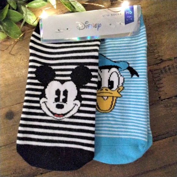 Disney Other - Disney Grip Socks